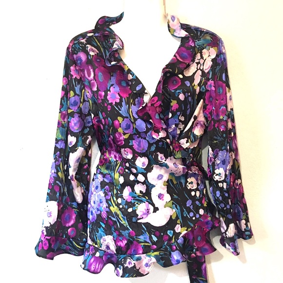 SOLD!FLORAL WRAP BLOUSE XL - Picture 1 of 7